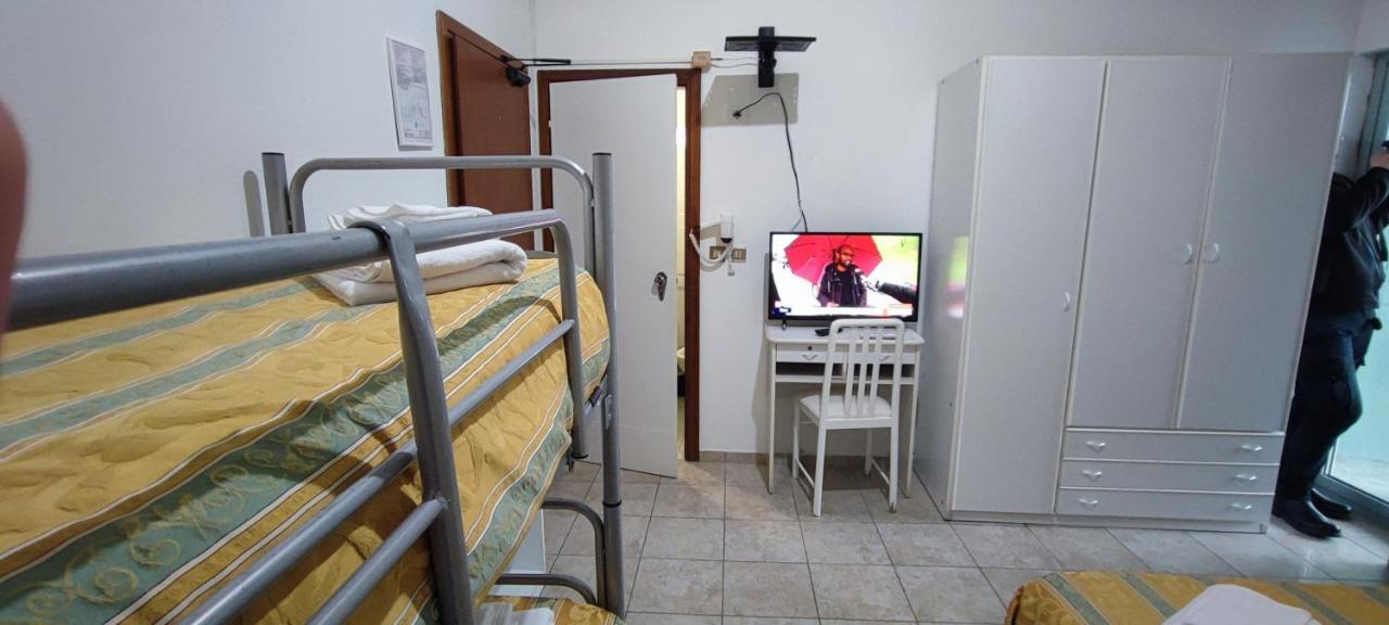 Hotel Zeus Lido Di Classe Room Only 외부 사진