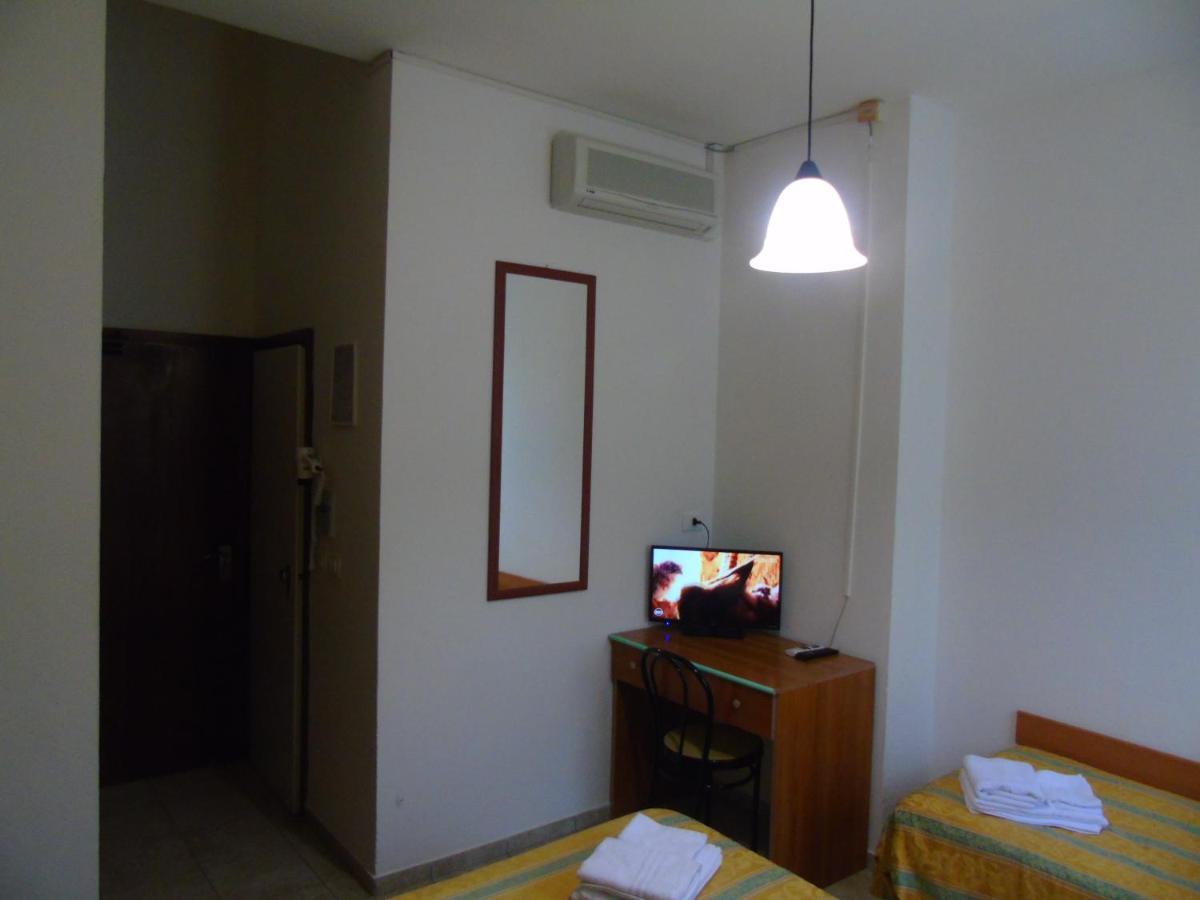 Hotel Zeus Lido Di Classe Room Only 외부 사진
