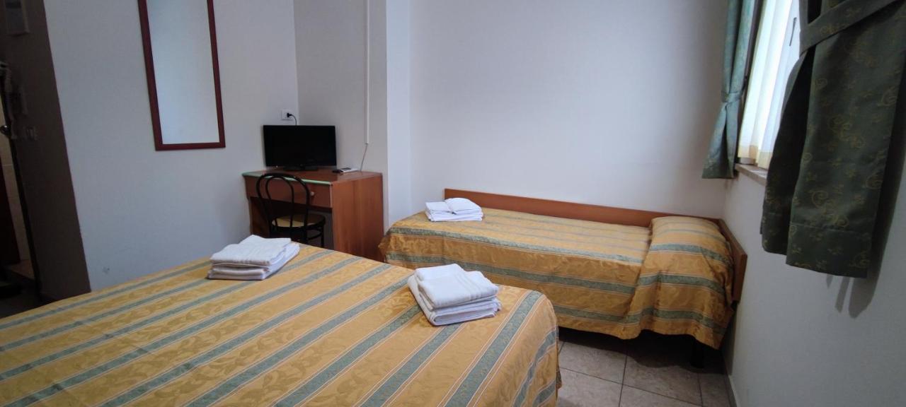 Hotel Zeus Lido Di Classe Room Only 외부 사진