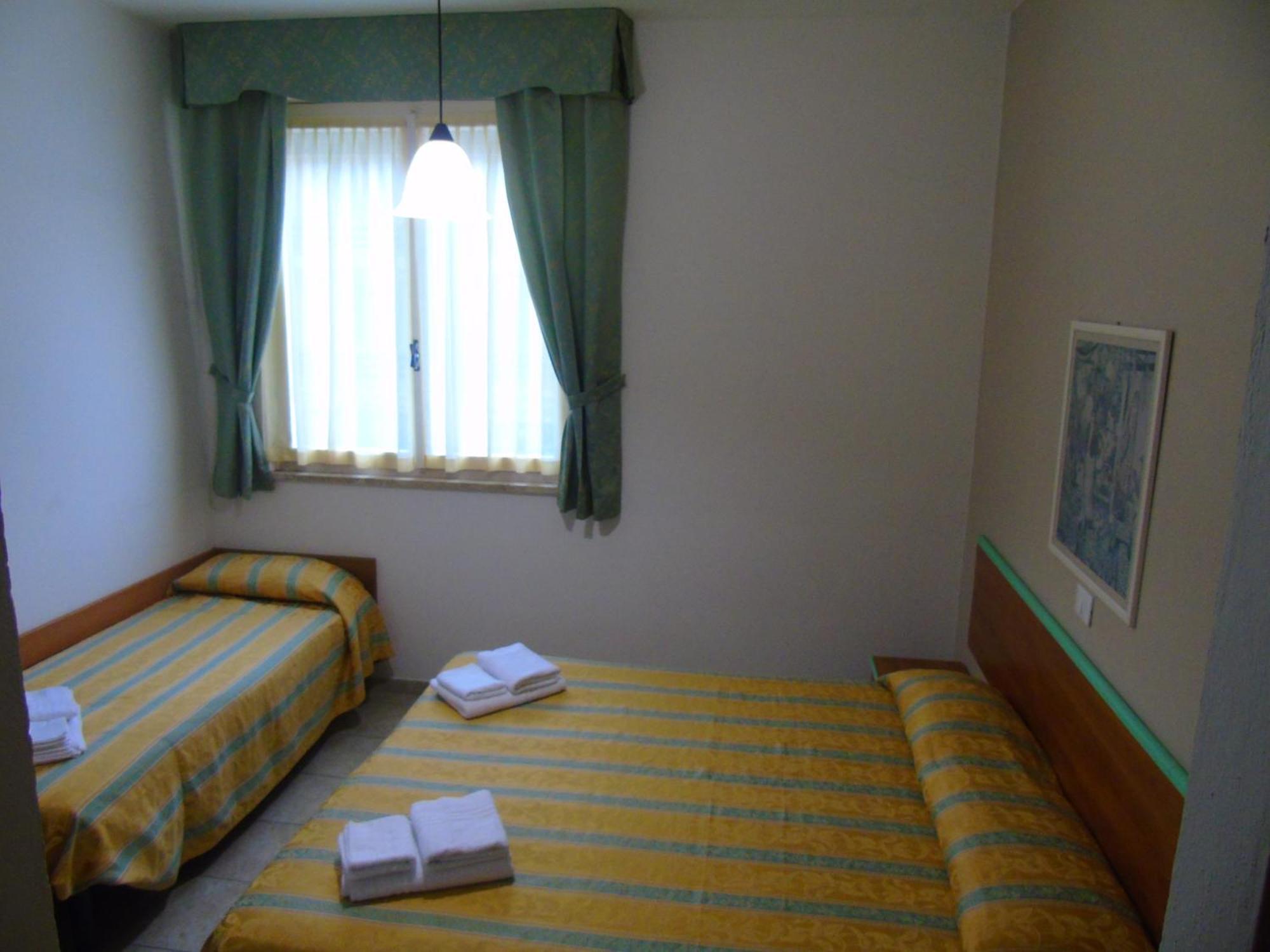 Hotel Zeus Lido Di Classe Room Only 외부 사진
